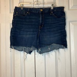 Size 16 Seven cut off shorts